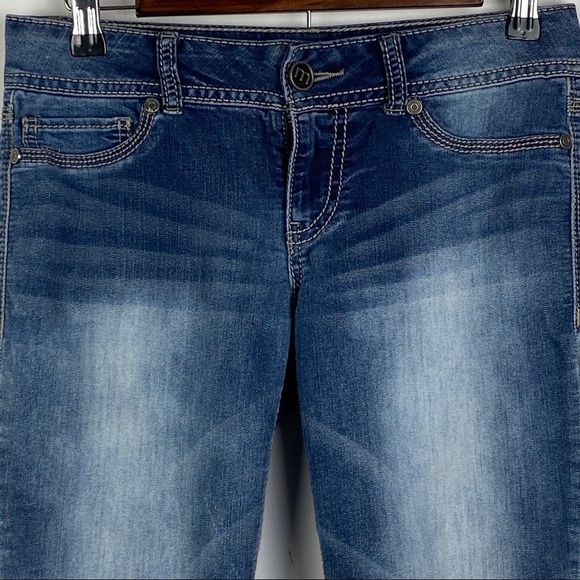 Maurices‎ Distressed Skinny Jeans Women's Small Stretch Low Rise Faux Pockets - Picture 4 of 9